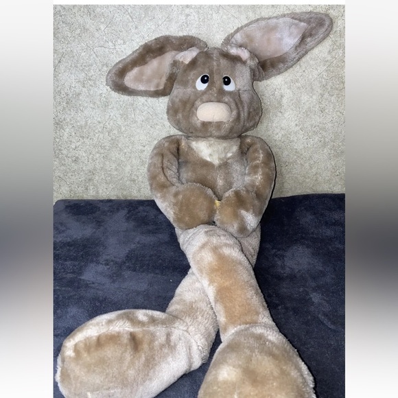 Easter Rabbit Plush Latching Hand Wallace Berrie Brown Vintage 1982 26”Long - Picture 2 of 8